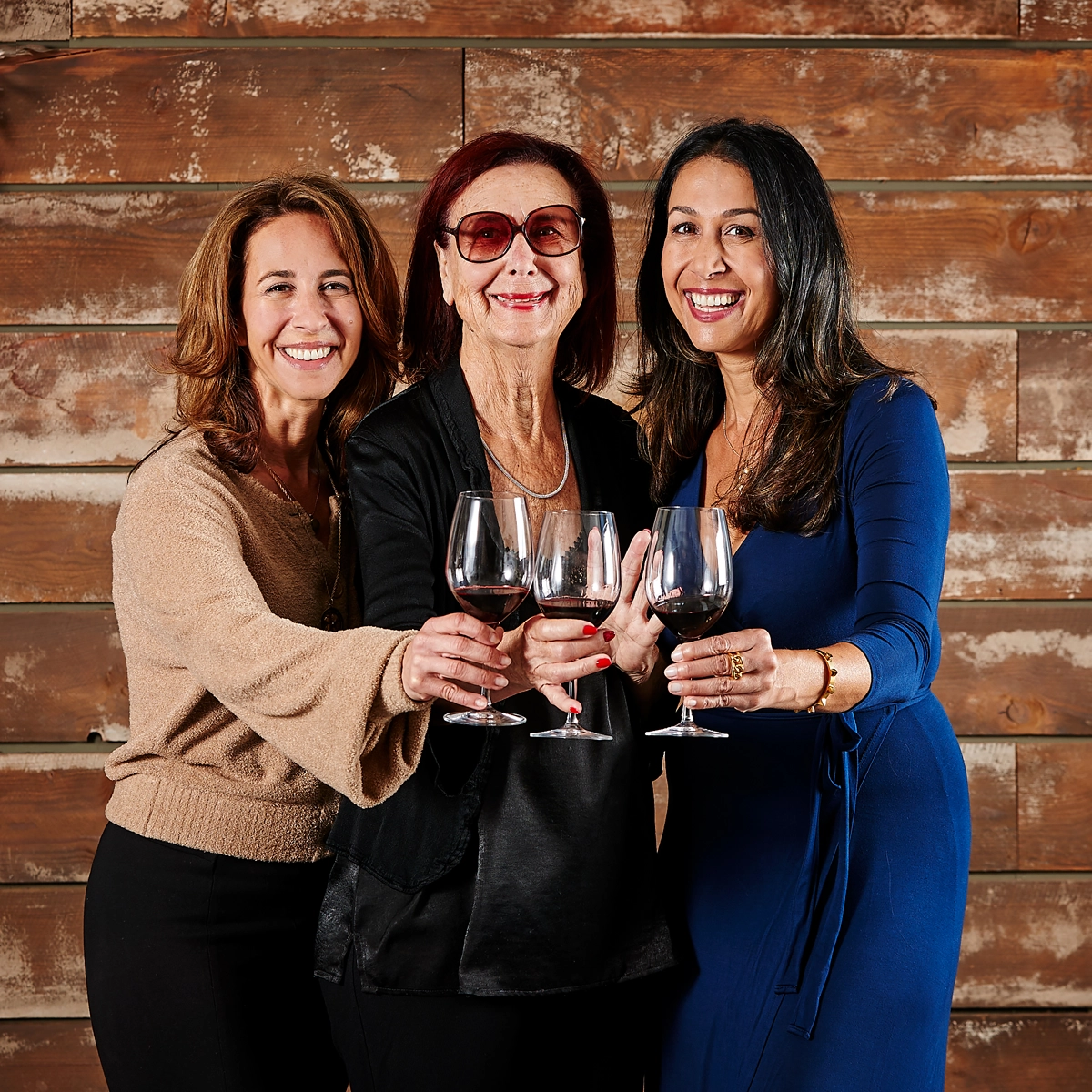 Ariana, HB & Lisa Peju
